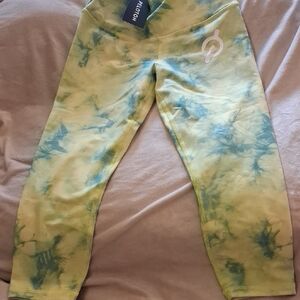 Peloton Tie-Dye Leggings - Green and Blue